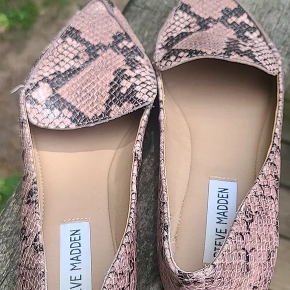 STEVE MADDEN Size 7m Flats Snakeskin look - Picture 8 of 8